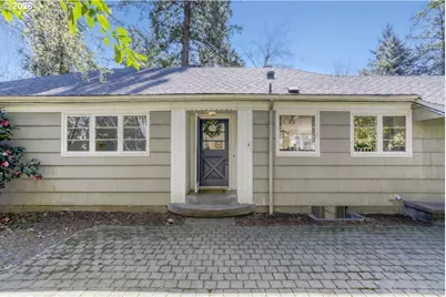 5008 SW Taylors Ferry Rd, Portland, OR 97219 - Photo 2