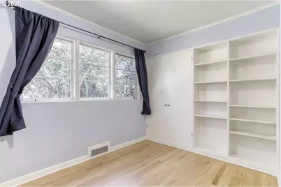 5008 SW Taylors Ferry Rd, Portland, OR 97219 - Photo 20