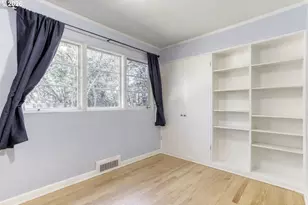 5008 SW Taylors Ferry Rd, Portland, OR 97219 - Photo 20