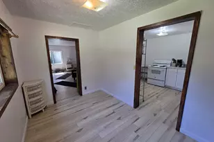 195 Section Creek Rd, Glendale, OR 97442 - Photo 8