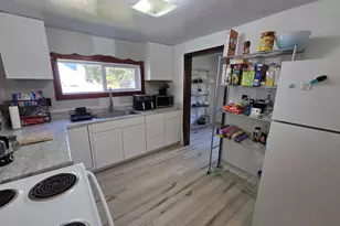 195 Section Creek Rd, Glendale, OR 97442 - Photo 4