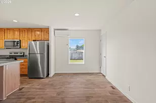 1314 Bothwick St, Myrtle Point, OR 97458 - Photo 10