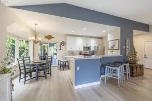 88090 Wind Leaf Way, Florence, OR 97439 - Photo 14
