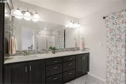 6826 SE Crimson Ln, Hillsboro, OR 97123 - Photo 26