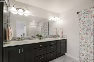 6826 SE Crimson Ln, Hillsboro, OR 97123 - Photo 26