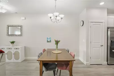 6826 SE Crimson Ln, Hillsboro, OR 97123 - Photo 12