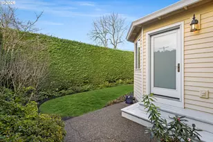 12878 SW Sierra Vista Dr, Lake Oswego, OR 97035 - Photo 38