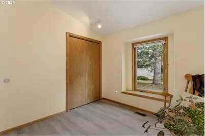 9811 NE 83rd St, Vancouver, WA 98662 - Photo 18
