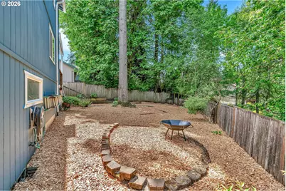 389 NW Sadie Ct, Hillsboro, OR 97124 - Photo 38