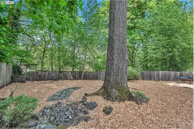 389 NW Sadie Ct, Hillsboro, OR 97124 - Photo 36
