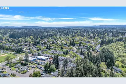 389 NW Sadie Ct, Hillsboro, OR 97124 - Photo 46
