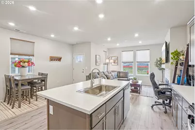 1933 NW Kent St, McMinnville, OR 97128 - Photo 16