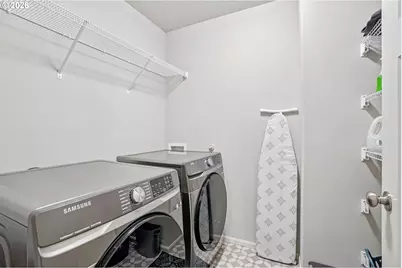 1933 NW Kent St, McMinnville, OR 97128 - Photo 26