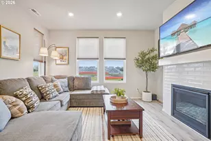 1933 NW Kent St, McMinnville, OR 97128 - Photo 8