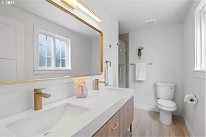 812 NE 28th St, Gresham, OR 97030 - Photo 36