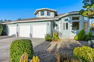 260 NE 71st Pl, Newport, OR 97365 - Photo 4