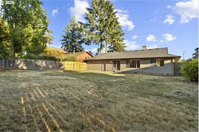 509 E Pinehurst Dr, Newberg, OR 97132 - Photo 40