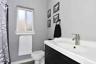 17848 SE Sue Ln, Sandy, OR 97055 - Photo 16