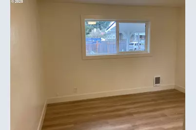 94034 Viking St, Junction City, OR 97448 - Photo 10