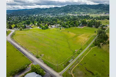 0 Troost St, Roseburg, OR 97471 - Photo 1