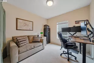 2105 9th St, Tillamook, OR 97141 - Photo 10