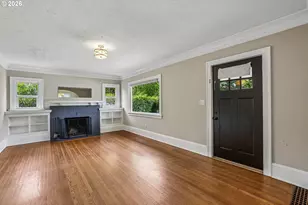 8124 SE Ash St, Portland, OR 97215 - Photo 6
