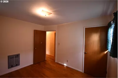 731 E 19th St, The Dalles, OR 97058 - Photo 32