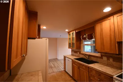 731 E 19th St, The Dalles, OR 97058 - Photo 18