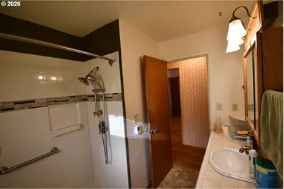 731 E 19th St, The Dalles, OR 97058 - Photo 24