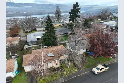 731 E 19th St, The Dalles, OR 97058 - Photo 8