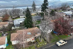 731 E 19th St, The Dalles, OR 97058 - Photo 8