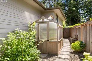 1923 Mapleleaf Ct, Lake Oswego, OR 97034 - Photo 44
