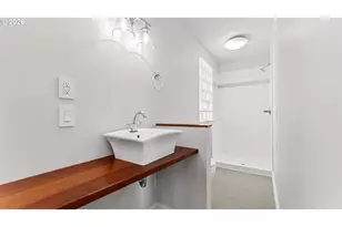 111 N Monroe St, Portland, OR 97227 - Photo 16