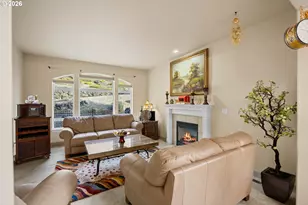 2744 NW Daysha Dr, Roseburg, OR 97471 - Photo 6