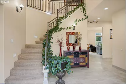 2744 NW Daysha Dr, Roseburg, OR 97471 - Photo 4