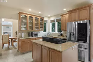 2744 NW Daysha Dr, Roseburg, OR 97471 - Photo 8