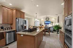 2744 NW Daysha Dr, Roseburg, OR 97471 - Photo 12