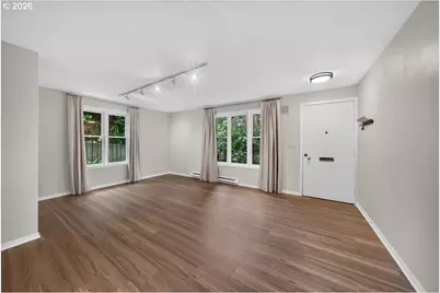 711 NW 20th Ave, Portland, OR 97209 - Photo 8