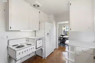 2718 NW Quimby St, Portland, OR 97210 - Photo 12