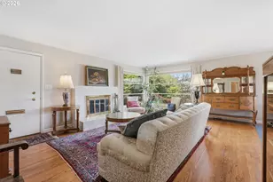 2718 NW Quimby St, Portland, OR 97210 - Photo 4