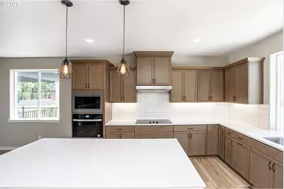 1100 NW 111th Cir, Vancouver, WA 98685 - Photo 12