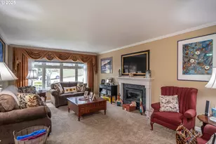 1821 NW Sellwood St, Roseburg, OR 97471 - Photo 4