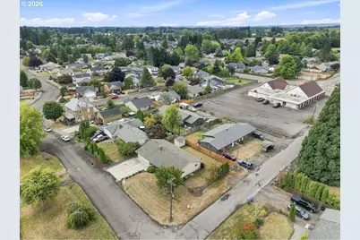 404 SE 2nd Ave, Battle Ground, WA 98604 - Photo 2