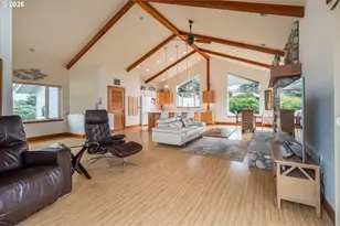 1122 Three Wood Dr, Bandon, OR 97411 - Photo 8