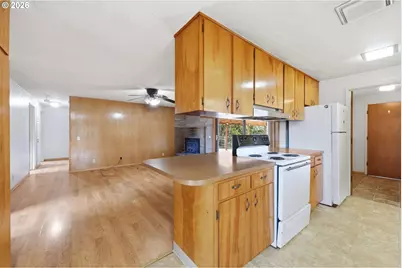 885 Aspen St, Springfield, OR 97477 - Photo 12