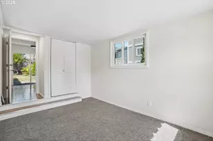 11745 SE Pine St, Portland, OR 97216 - Photo 16