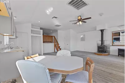 1833 N Jantzen Ave, Portland, OR 97217 - Photo 6