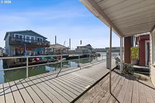 1833 N Jantzen Ave, Portland, OR 97217 - Photo 18