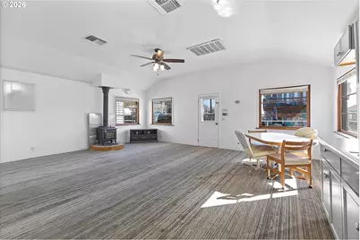 1833 N Jantzen Ave, Portland, OR 97217 - Photo 4