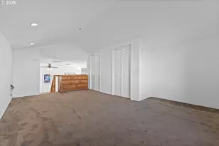 1833 N Jantzen Ave, Portland, OR 97217 - Photo 14